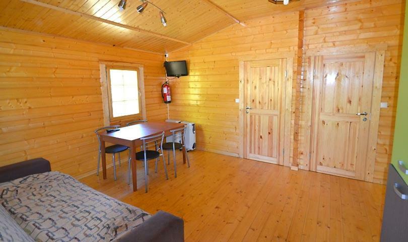 Cabanas Lago De Sanabria Vigo de Sanabria المظهر الخارجي الصورة